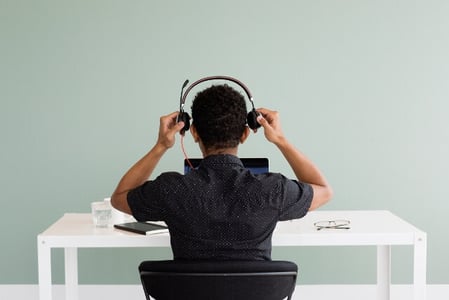 Cómo escuchar a los detractores de marca de forma adecuada