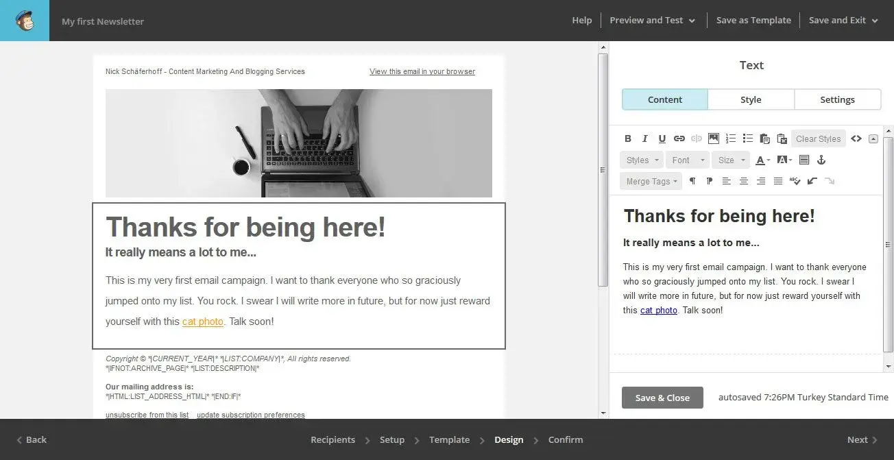 captura de pantalla del editor de Mailchimp para email marketing para dentistas