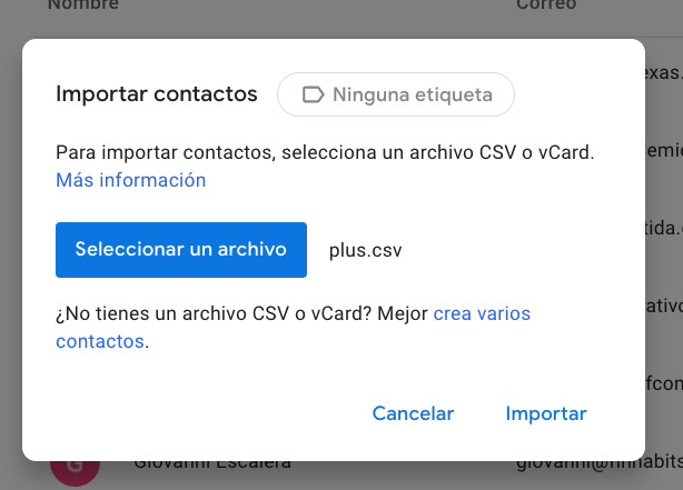 Nombre de archivo CSV elegido aparece listo para importar contactos a Gmail